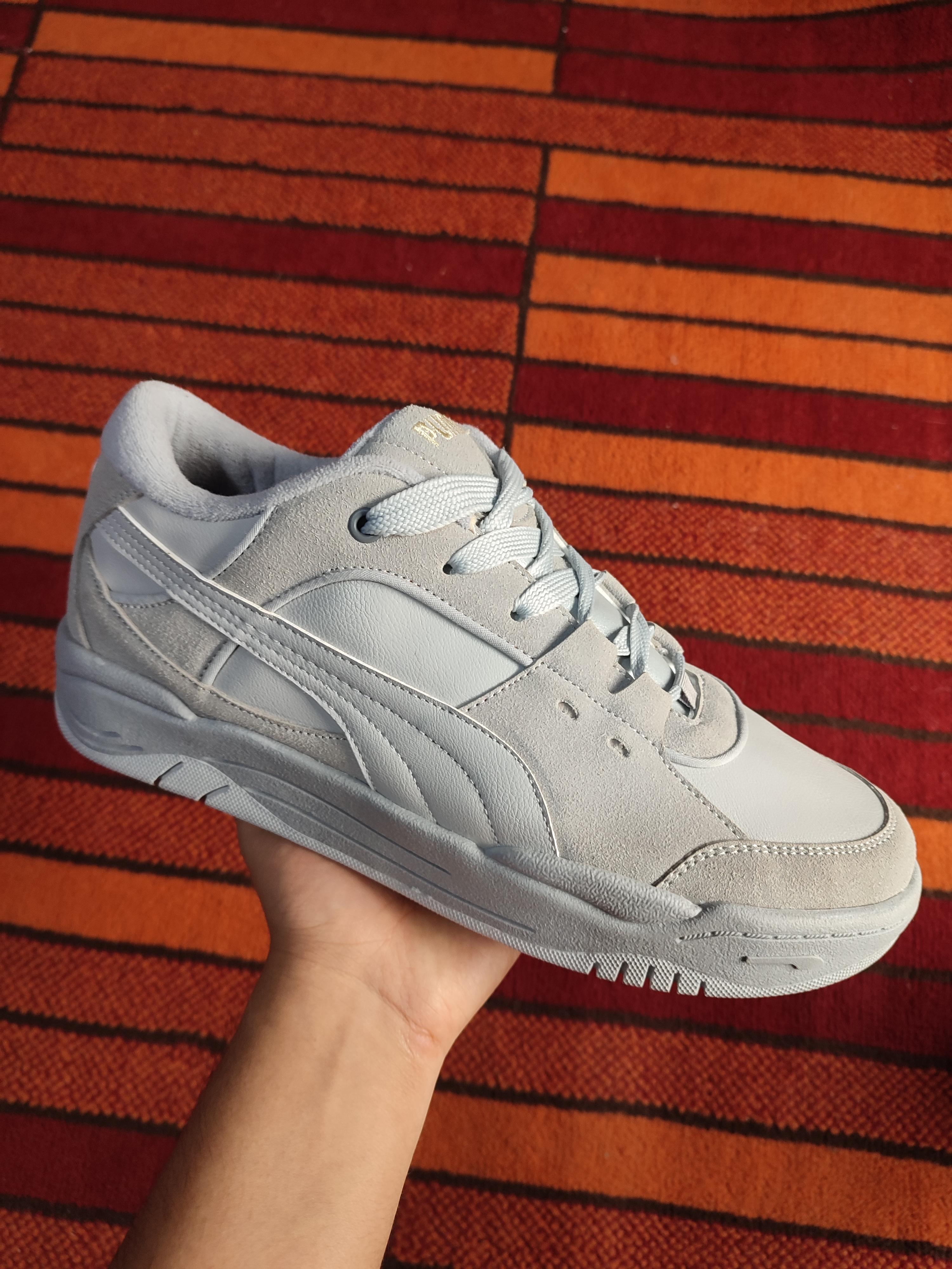 Zapatilla Puma 180 color plomo